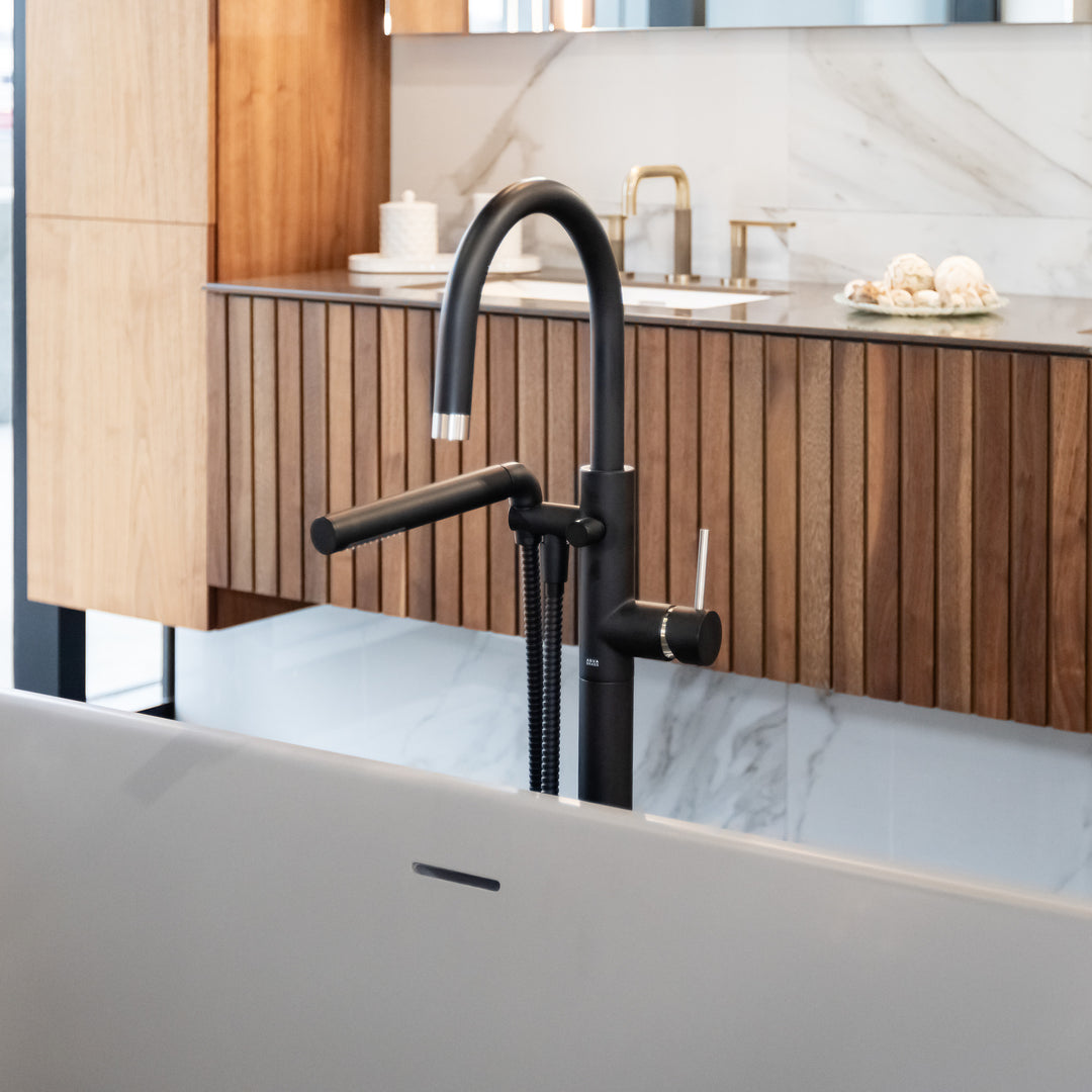 Aquabrass Tub Filler