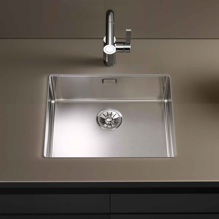 Dornbracht Elio Single-Lever Pull-Out Kitchen Faucet