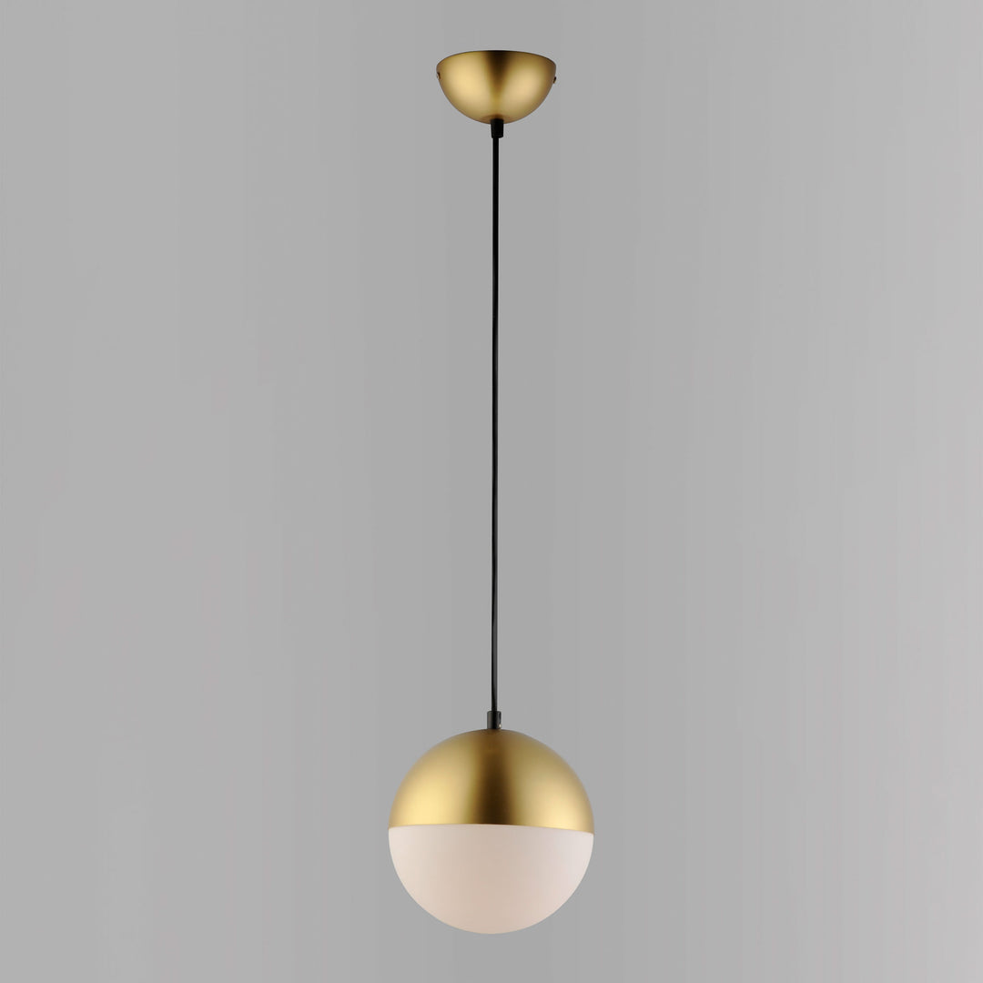 ET2 Half Moon Pendant