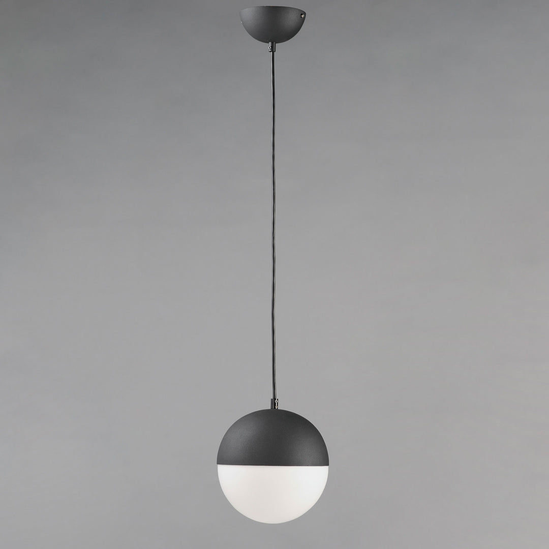 ET2 Half Moon Pendant