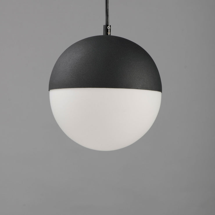ET2 Half Moon Pendant