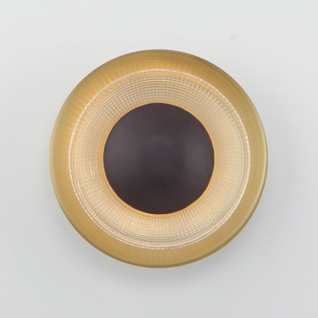 Maxim Prismatic Surface Mount