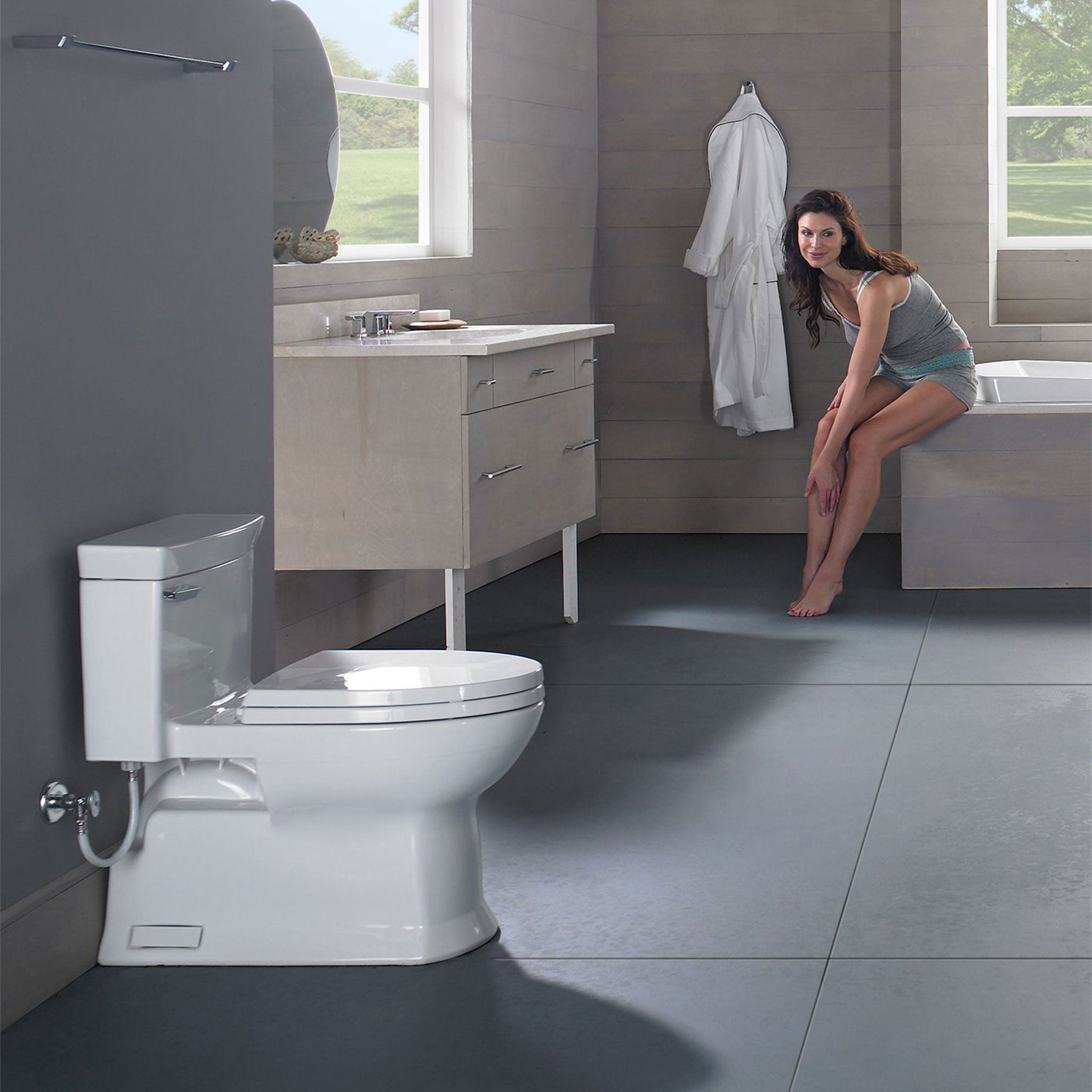 TOTO EWC151 中古品 TOTO WASHLETCarlyleII One-Piece Elongated 1.28 GPF Toilet and