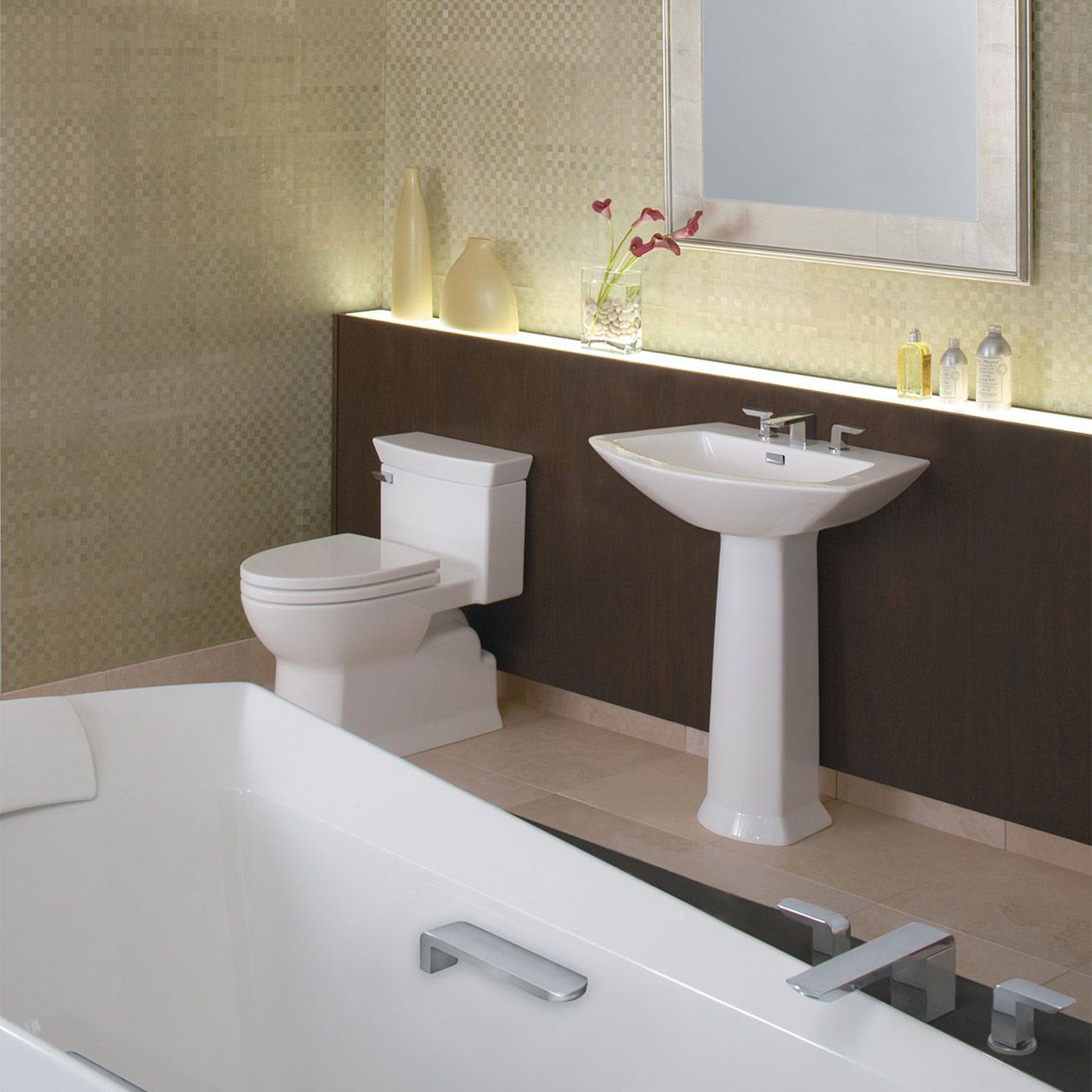 TOTO EWC151 中古品 TOTO WASHLETCarlyleII One-Piece Elongated 1.28 GPF Toilet and