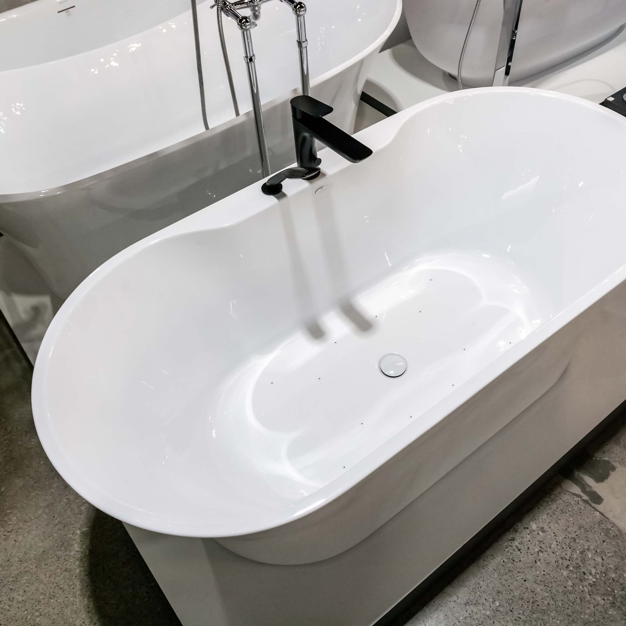 Neptune Baden F1 Bathtub – Canaroma Bath & Tile